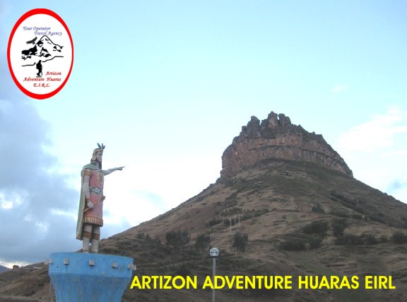 Poblado de Choras, se puede apreciar este capricho de la naturaleza al que los pobladores llaman la corona del Inca - Huanuco